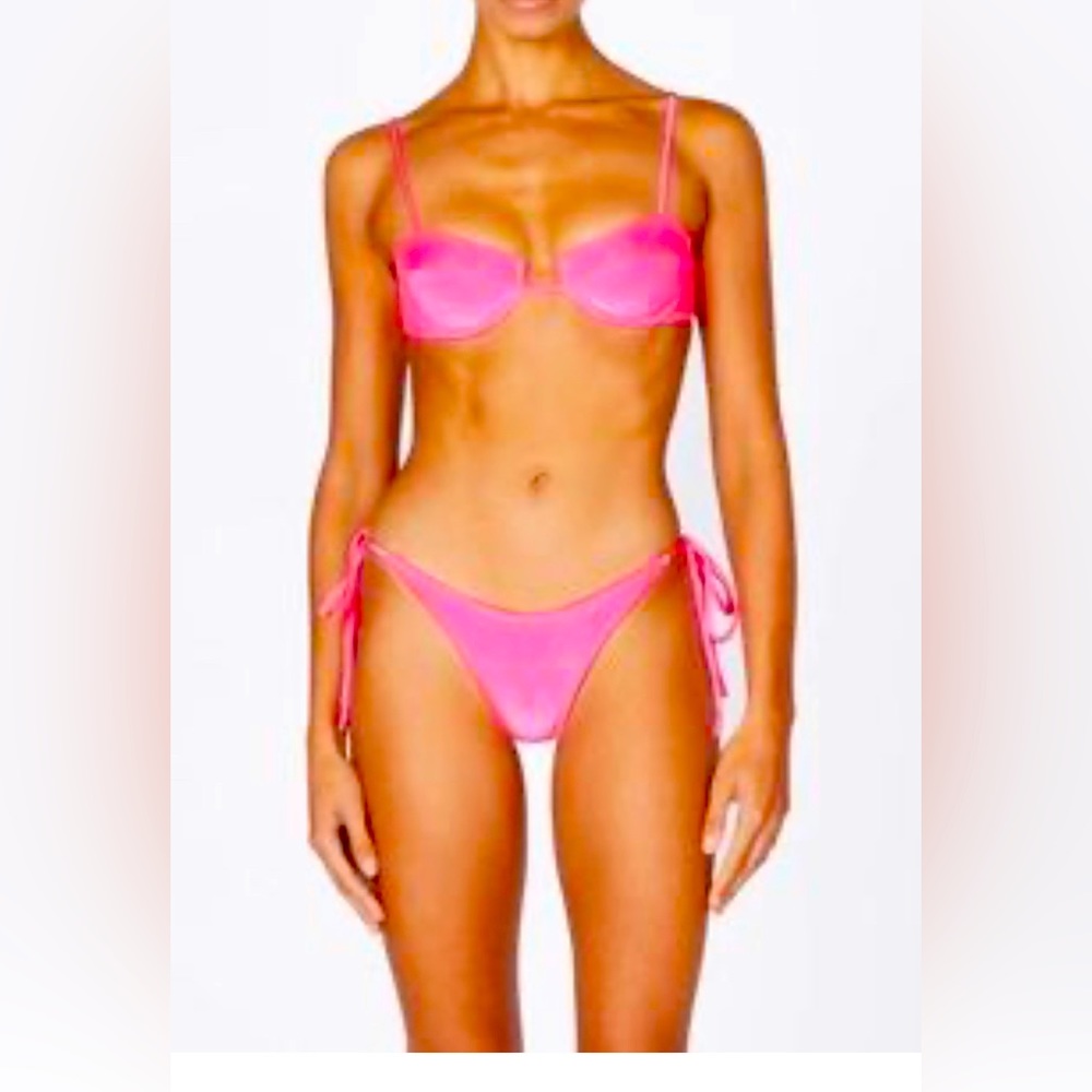 NWT Triangl Mala Momo bottoms